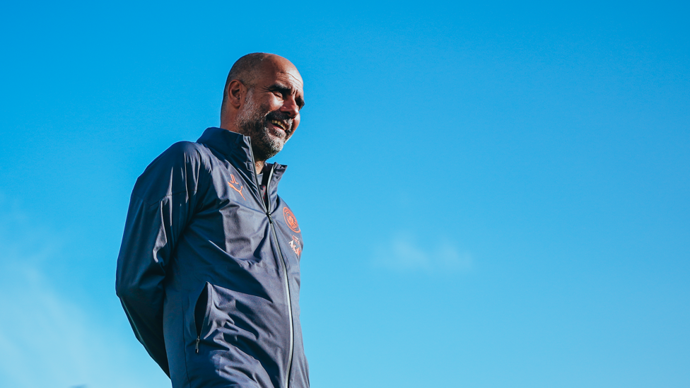GUARDI-HOLA  : The boss in fine spirits!