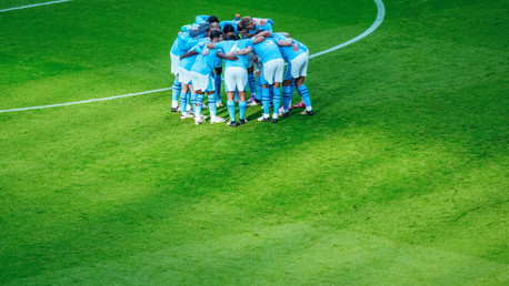 HUDDLE UP: Ready to play!