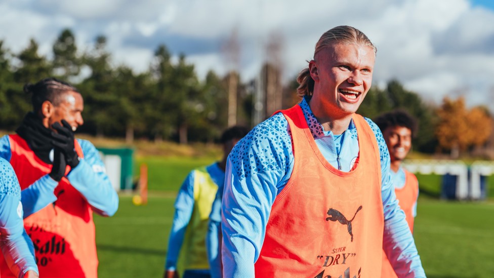 GAME OVER : Erling's beaming