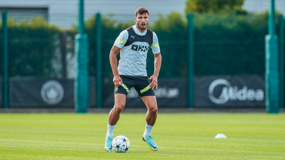 Ruben Dias on the ball as always