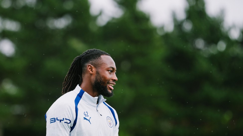 ON THE WING : Antoine Semenyo gets ready for Sunderland