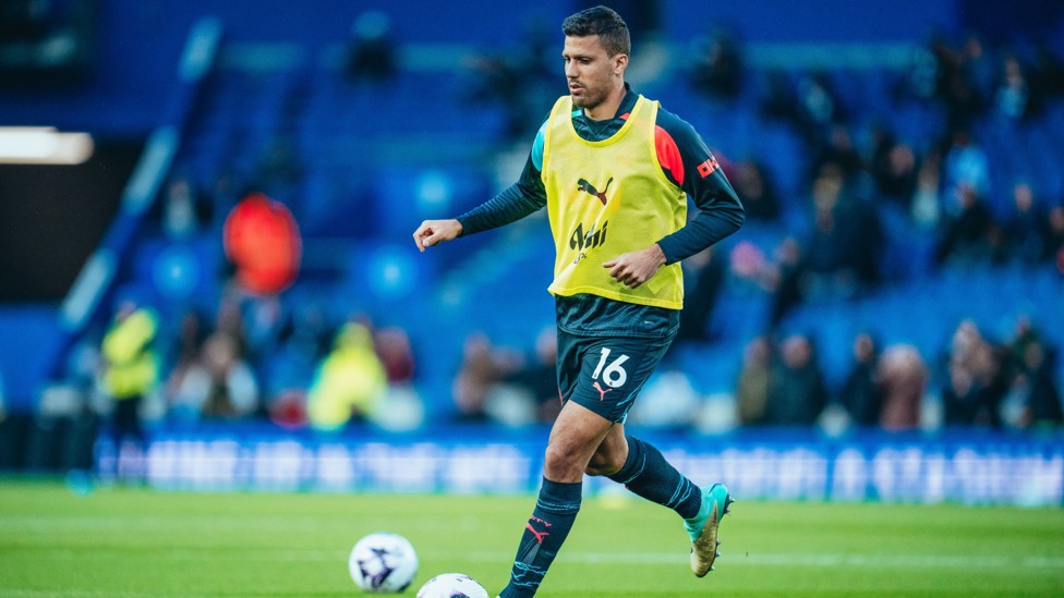 PASS MASTER  : Rodrigo keeps the ball moving.