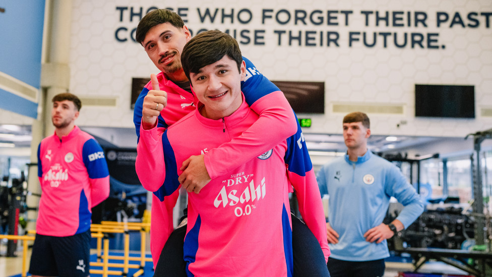 FOOTBALL FRIENDS  : Tijjani Reijnders and Abdukodir Khusanov spot our snapper!