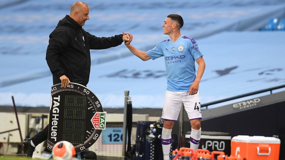 GEMILANG : Foden terus tersenyum dengan kemenangan 5-0 kami