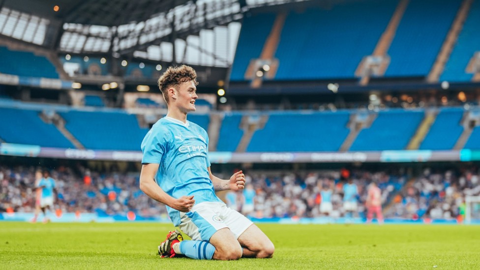 MIGHTY MATTY : Matthew Warhurst makes no mistake to seal FA Youth Cup glory
