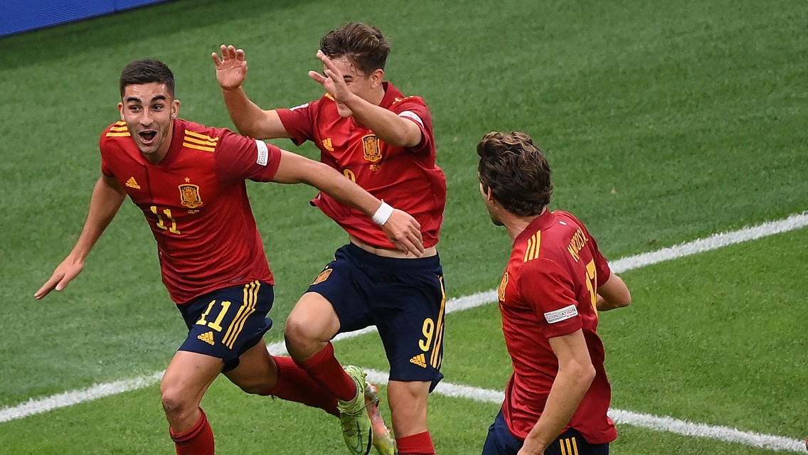 Super Torres scores twice as Spain end Italy's unbeaten run