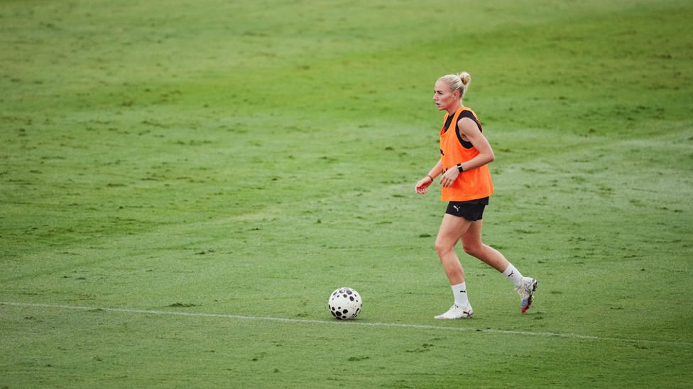 SKIPPER : Alex Greenwood on the ball. 