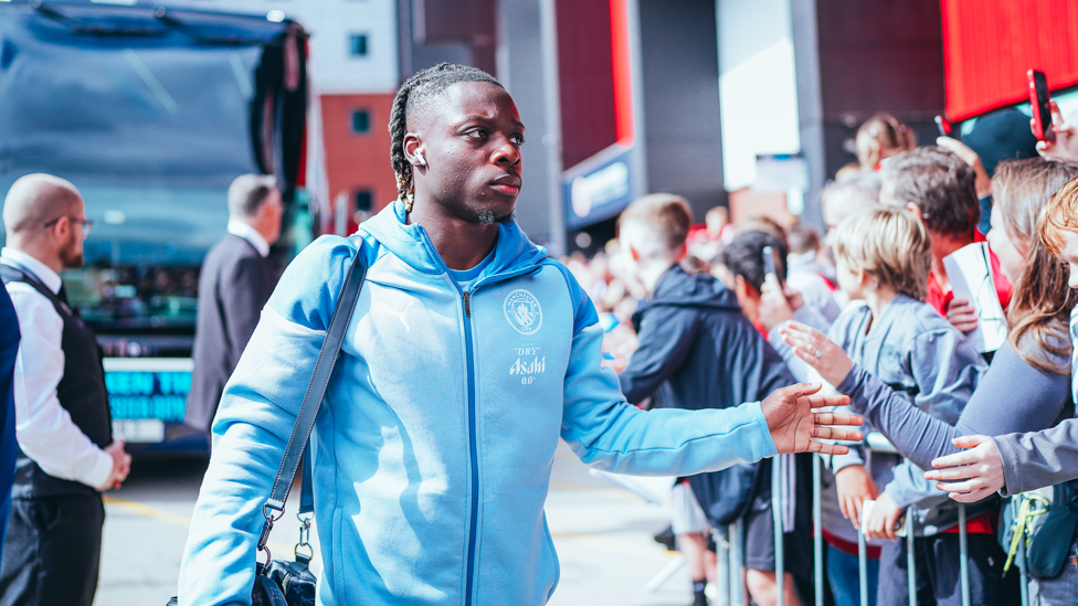 NEW BOY : Doku is in the squad!