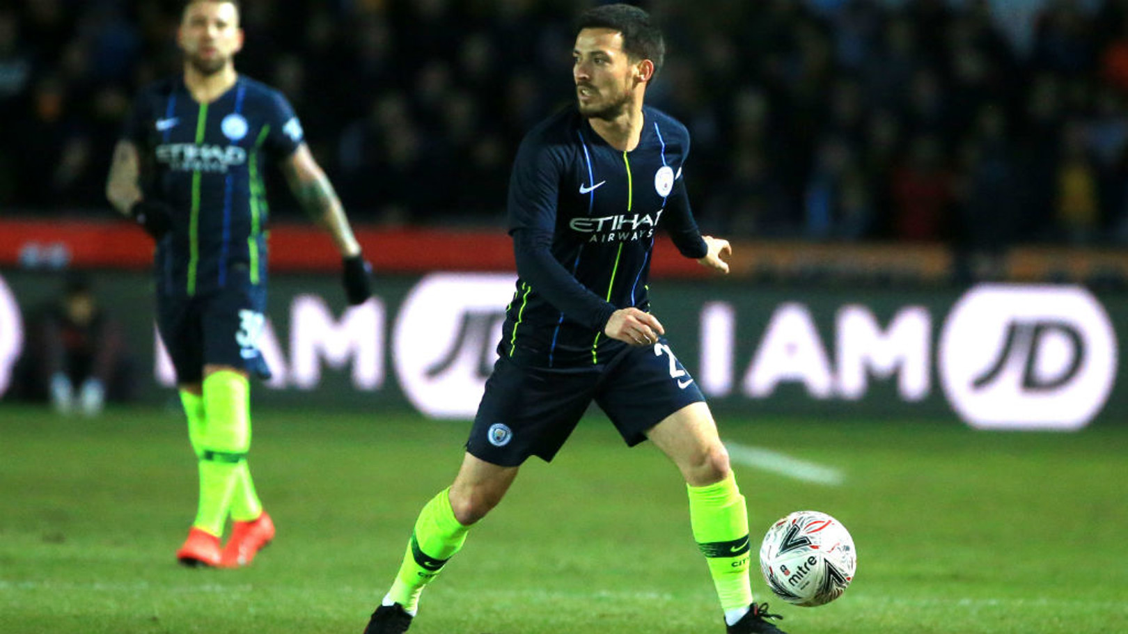 Guardiola hails “incredible” David Silva 