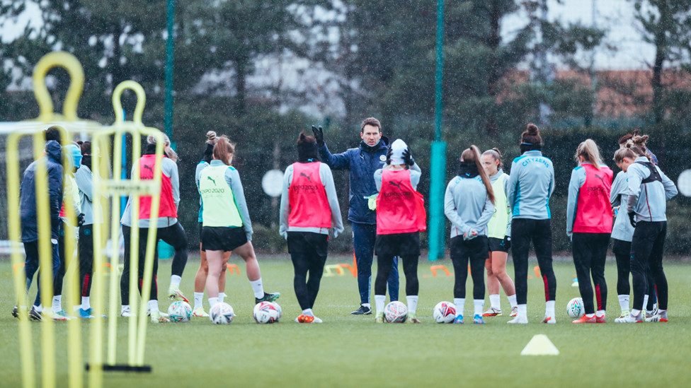 SQUAD GOALS : Gareth Taylor addresses the squad between drills