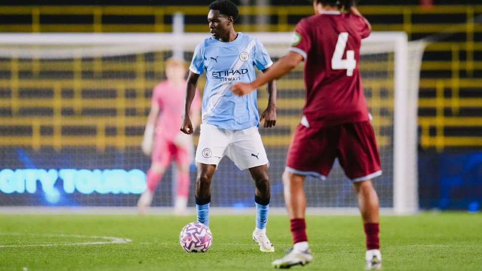 PULLING THE STRINGS : An incredible midfield display from Femi Fapetu. 