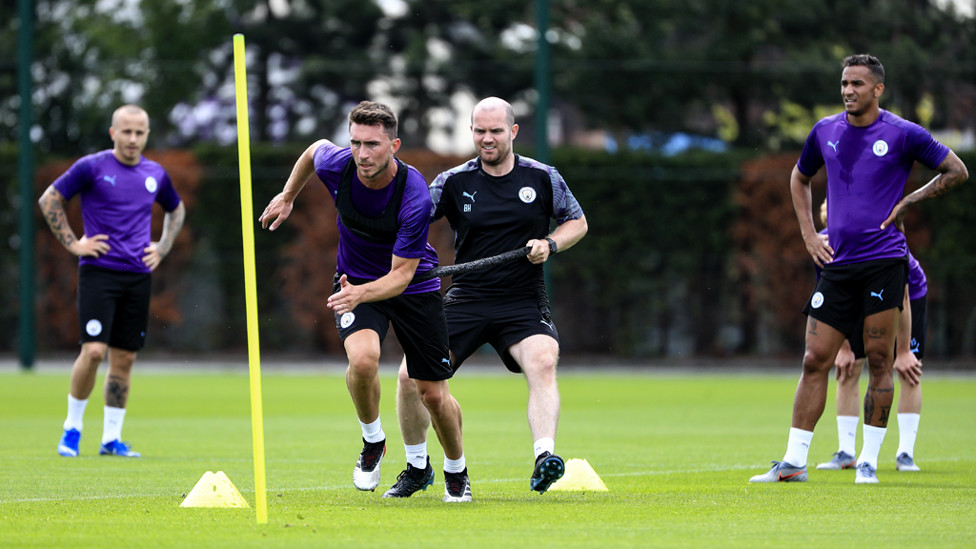 AYMERIC LAPORTE : Sprint sessions are hard work