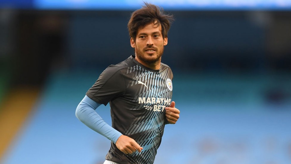 KAPTEN : El Mago pemanasan sebelum kick-off