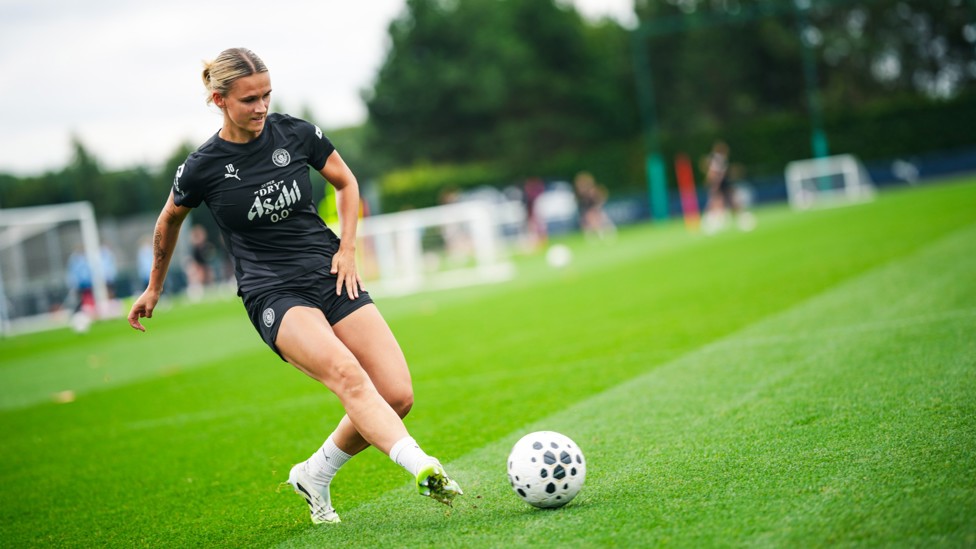 SHE'S BACK : Kerstin Casparij plays a delicate pass. 