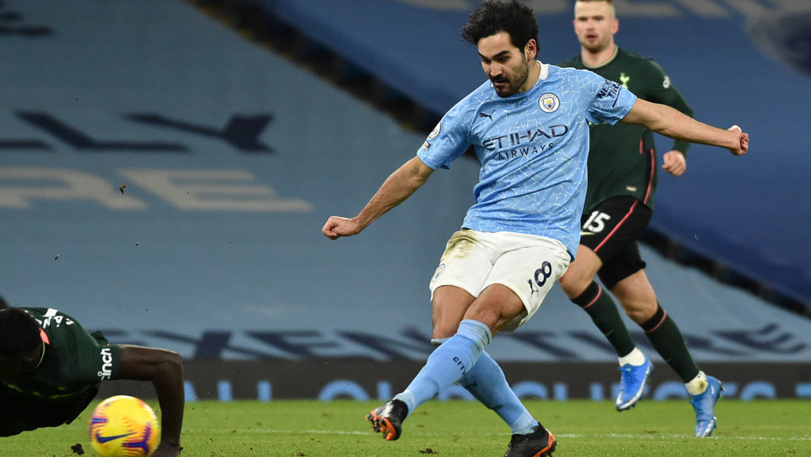 Gundogan wins PFA Fans' Player of the Month