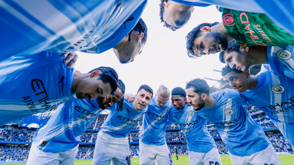 HUDDLE UP : Ready to play!