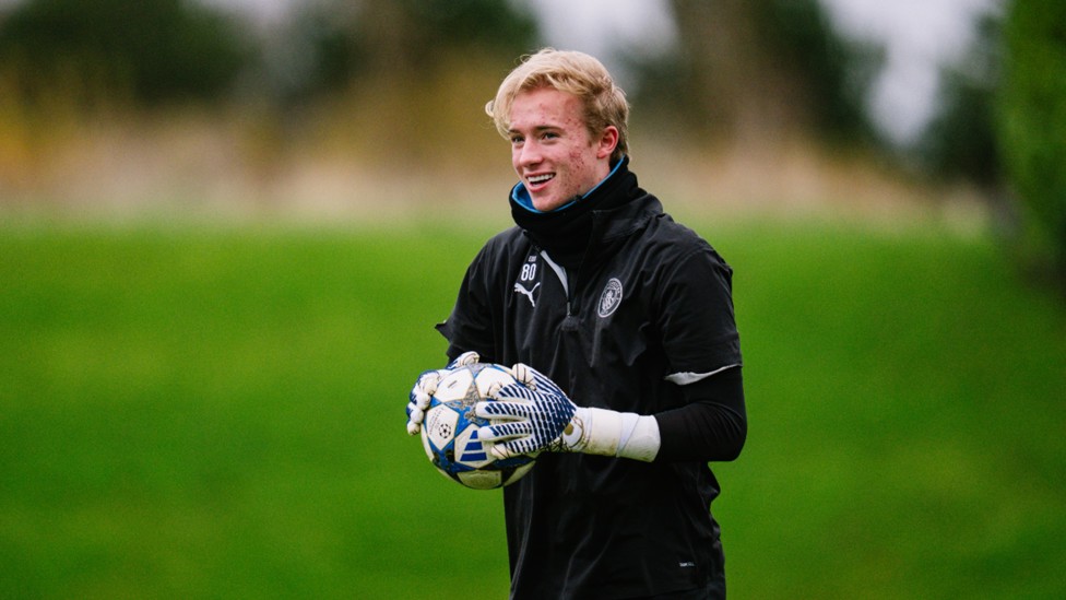 GLOVE STORY: Spike Brits safely gathers the ball.