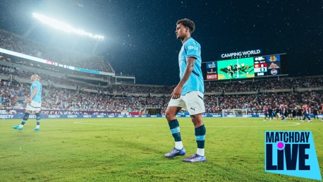 Los elogios de Joleon Lescott a Oscar Bobb