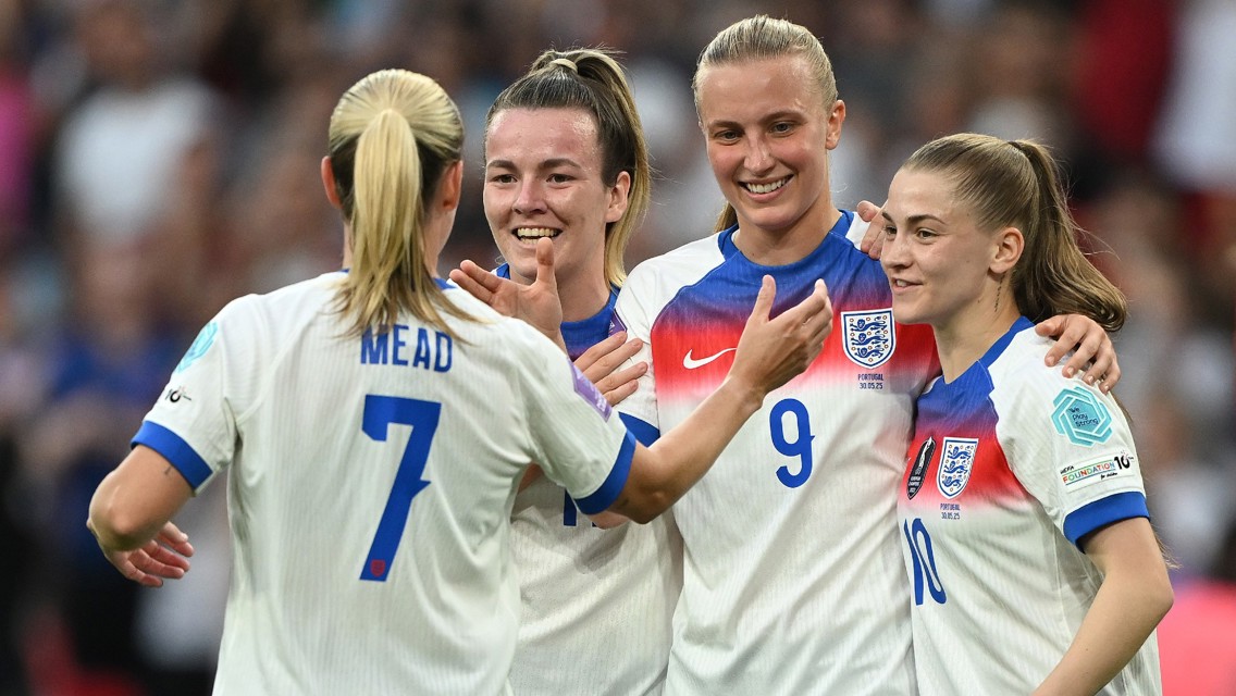 International round-up: Hemp, Park and Greenwood help ruthless Lionesses