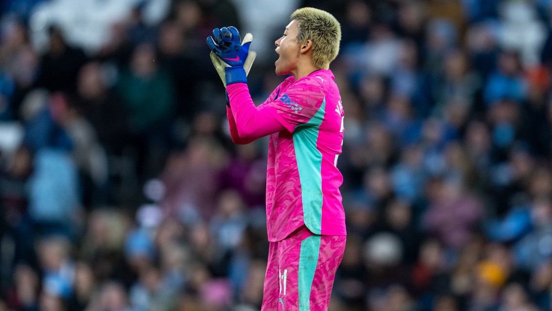 Yamashita stop up for WSL Save of the Month