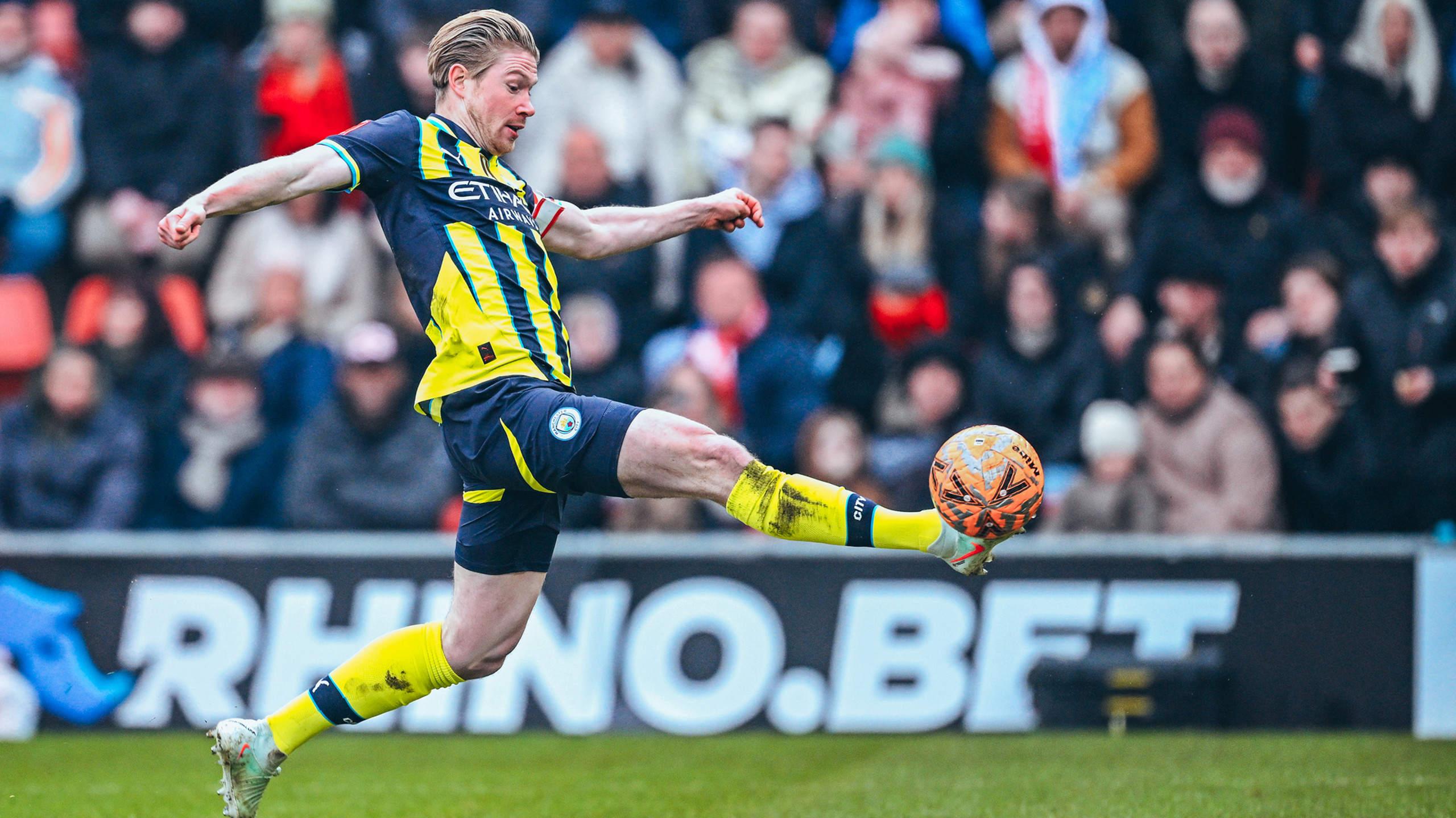Galeria: De Bruyne elimina o Orient!