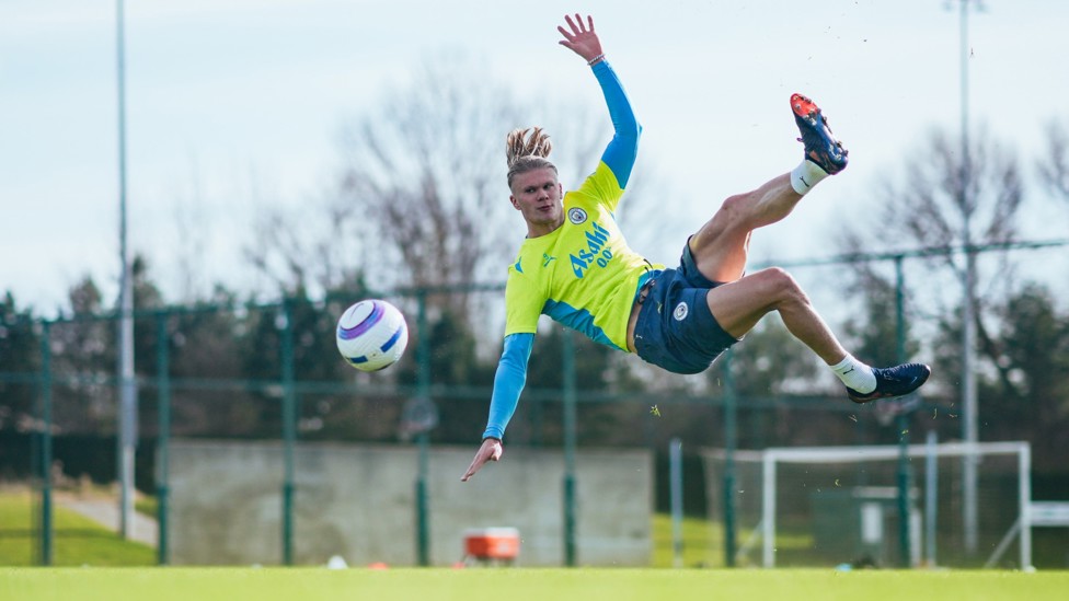 STRIKING VIKING : Haaland with the volley in training