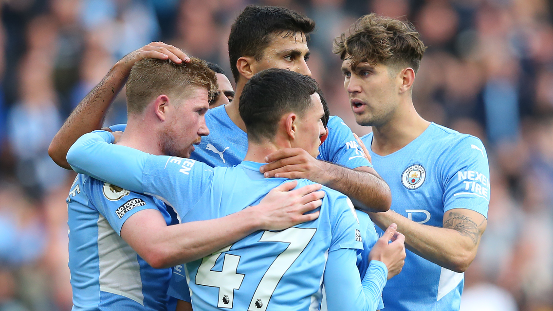 Guardiola makes three changes for Manchester Derby 