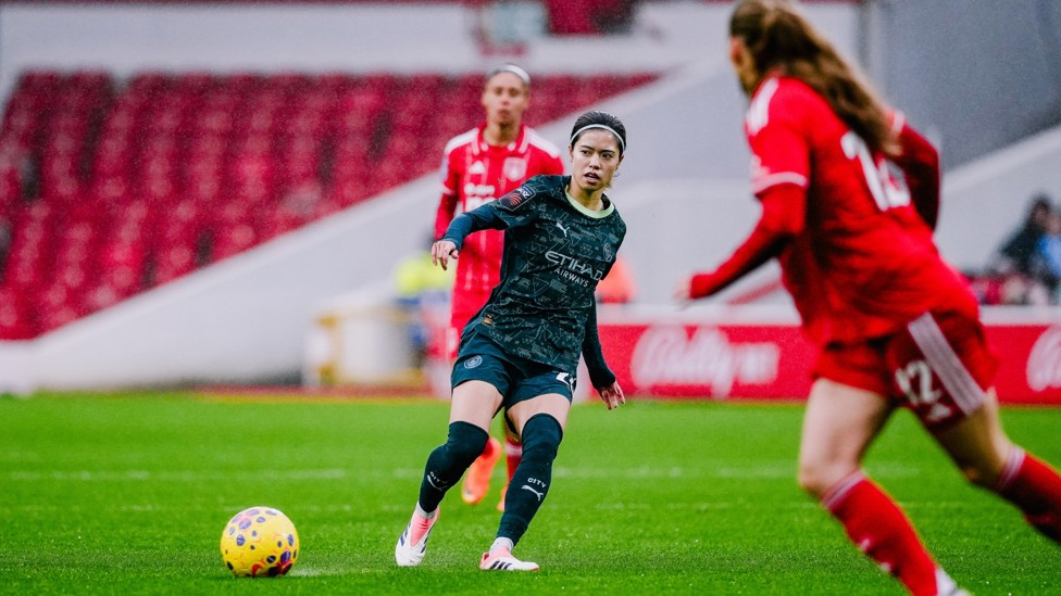 MIDFIELD METRONOME  : Yui Hasegawa pulling the strings. 