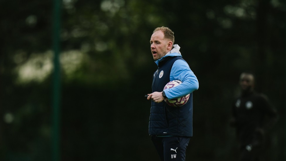 THE BOSS : Ben Wilkinson provides instructions. 