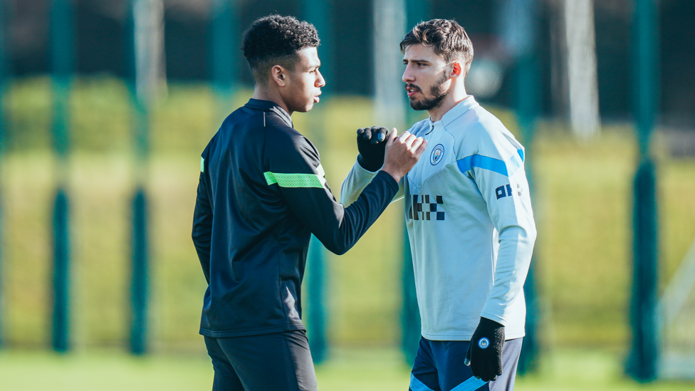 HIGH FIVE : Ruben and Shea Charles