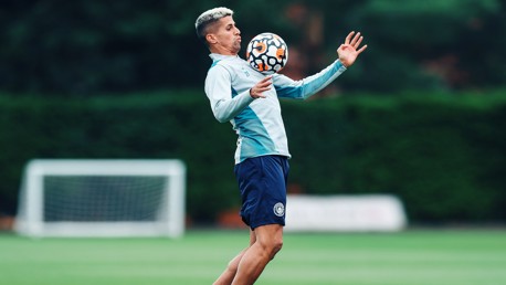 Training: Testing the touch in special kick-up drill