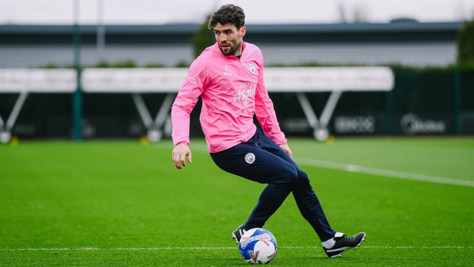 MIDDLE MARCH: Mateo Kovacic weighs up the options.