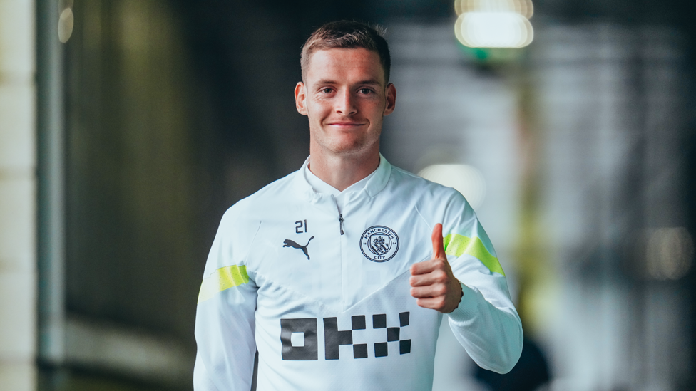 ALL GOOD : Thumbs up from Sergio Gomez