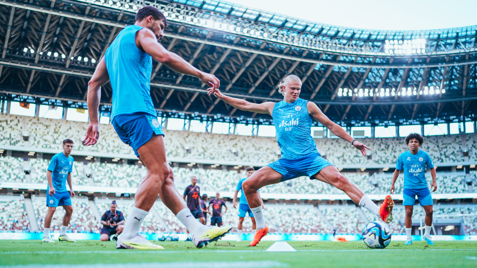 PITCH PERFECT : City players in training at the Japan National Stadium