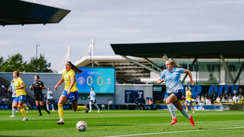 DOUBLE CENTURION : Lauren Hemp in action.