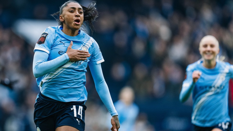 OUR BRILLIANT BRAZILIAN: Kerolin sends us ahead