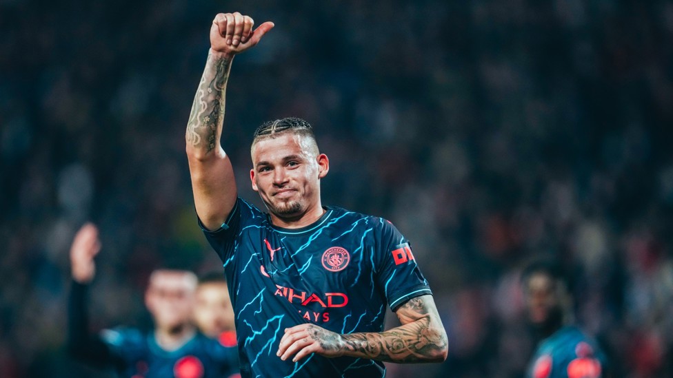 THUMBS UP : A night to remember for Phillips!
