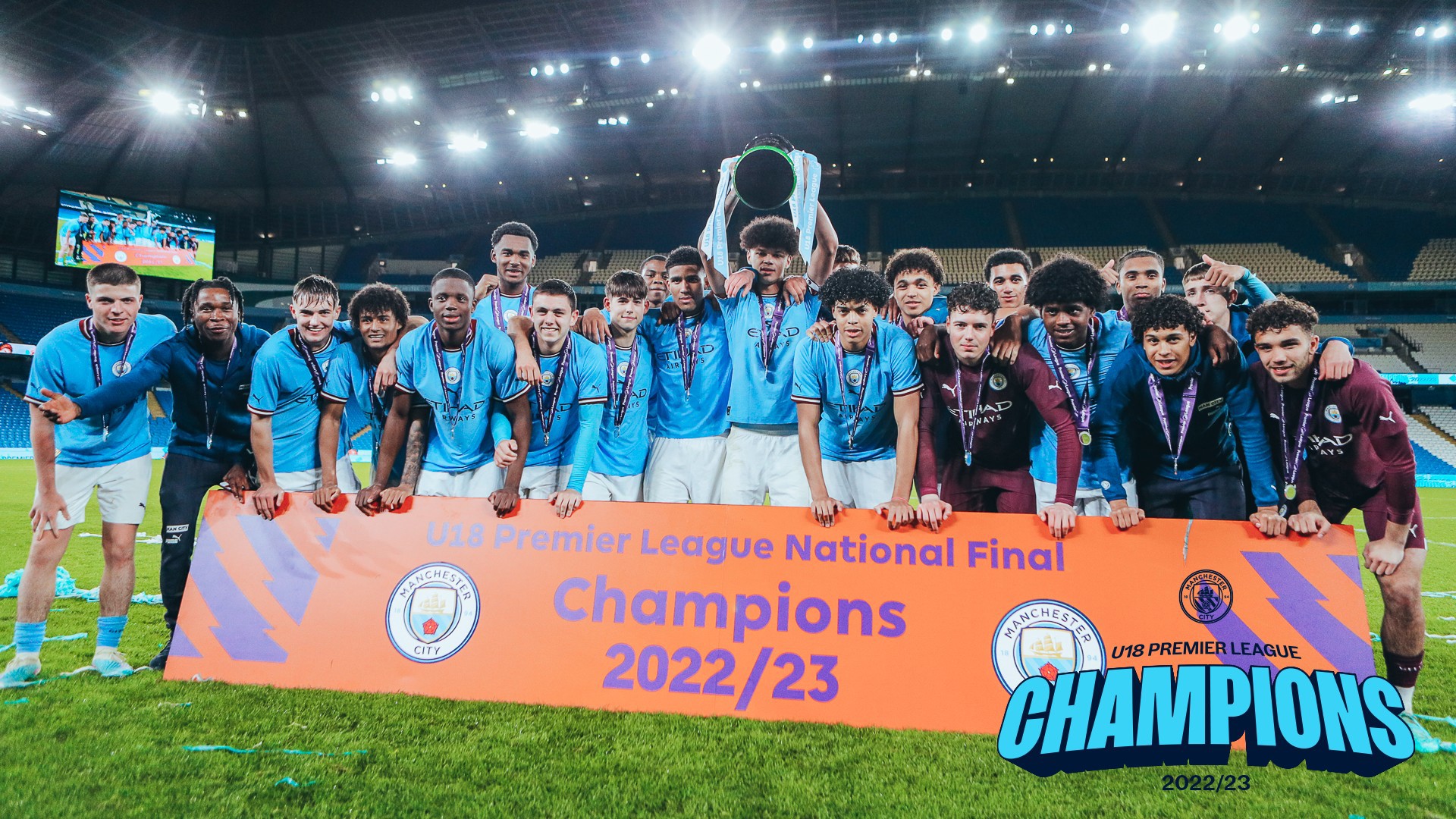 Watch City lift the Premier League Under18 National trophy!