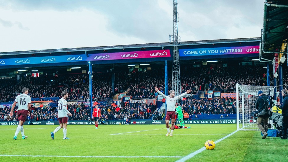 ARE YOU NOT ENTERTAINED : Grealish enjoyed that one!