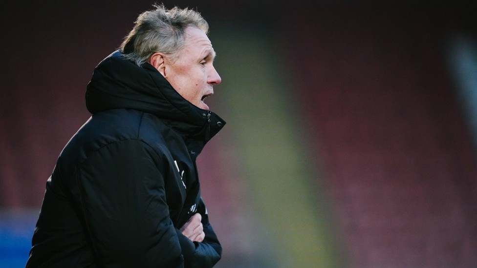 INSTRUCTIONS  : Jeglertz passes on his message. 