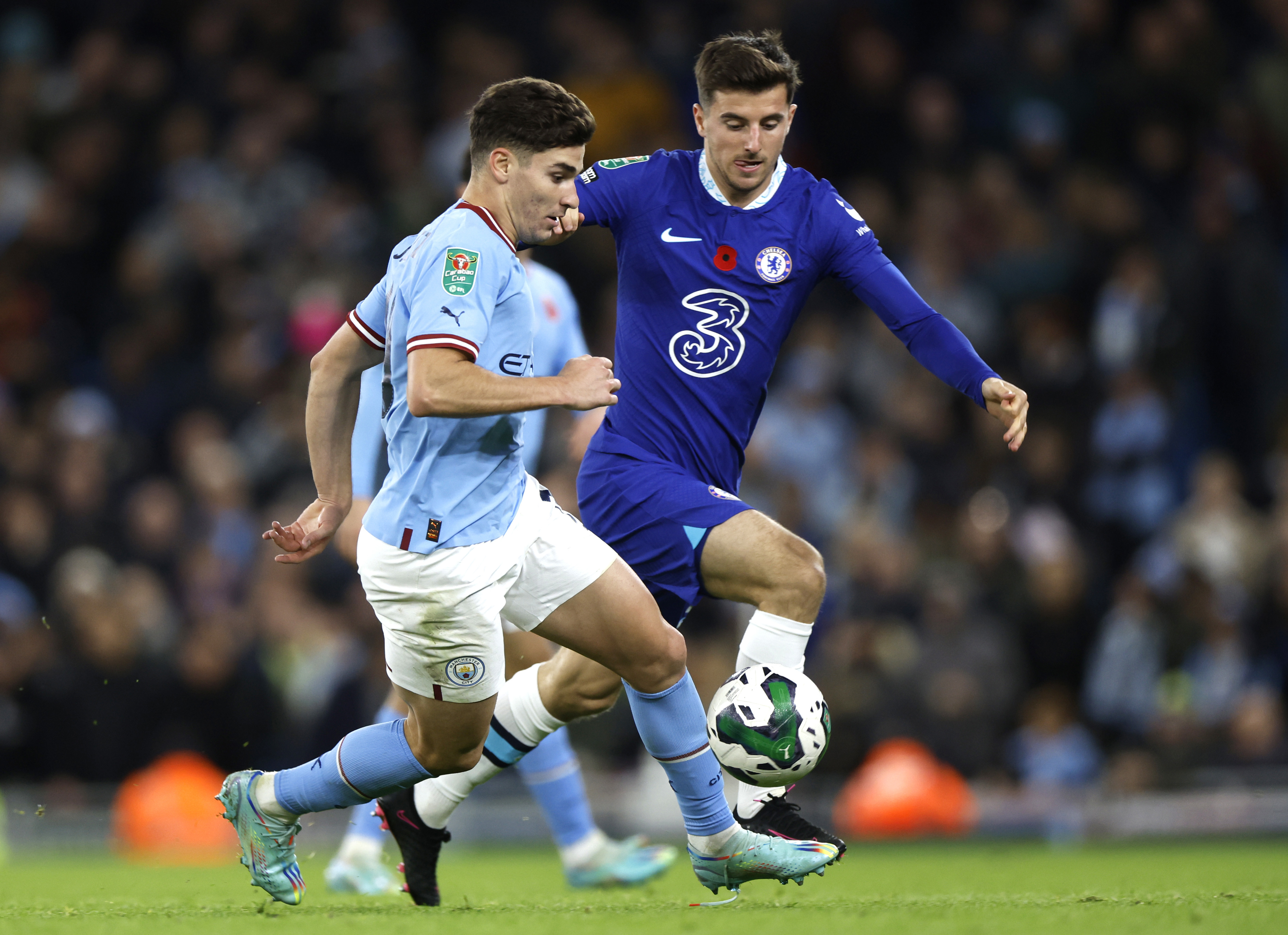 DE VOLTA  : Julián Álvarez retornou ao time e é opção para encarar o Chelsea. 