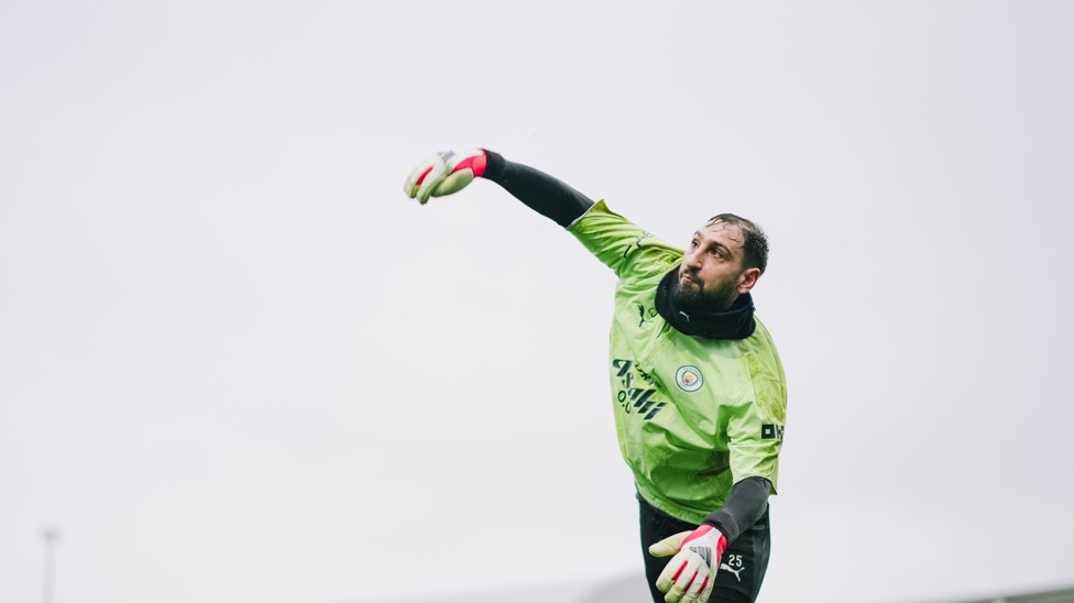 GIGIO! At full stretch