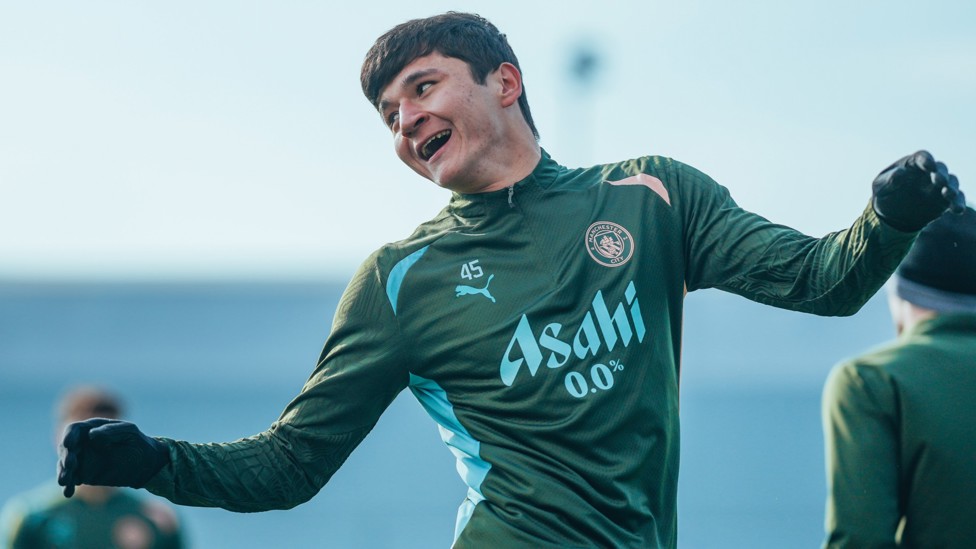HAPPY MAN : Khusanov is relaxed