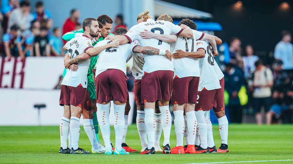 HUDDLE UP : Ready to play!