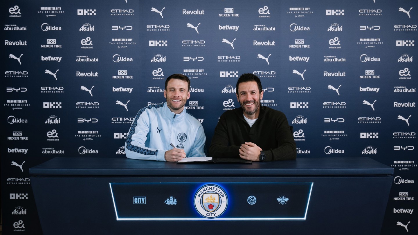Man City goalkeeper Marcus Bettinelli agrees one-year contract extension at the club