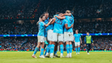GROUP HUG: Squad goals!