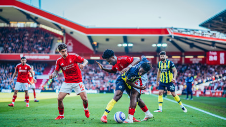 City perde para Forest fora de casa