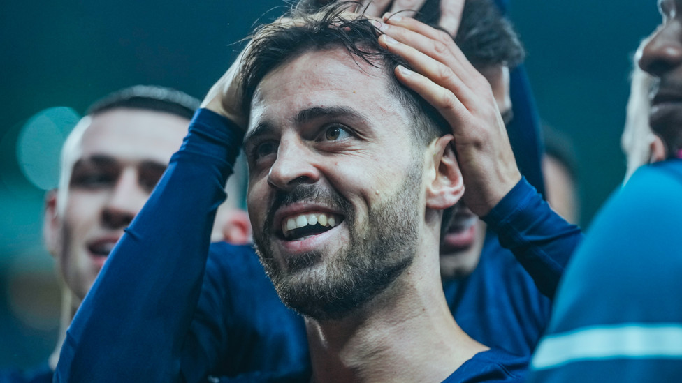 BERNARDO SILVA COMEMORA CONTRA O SPORTING NA CHAMPIONS 