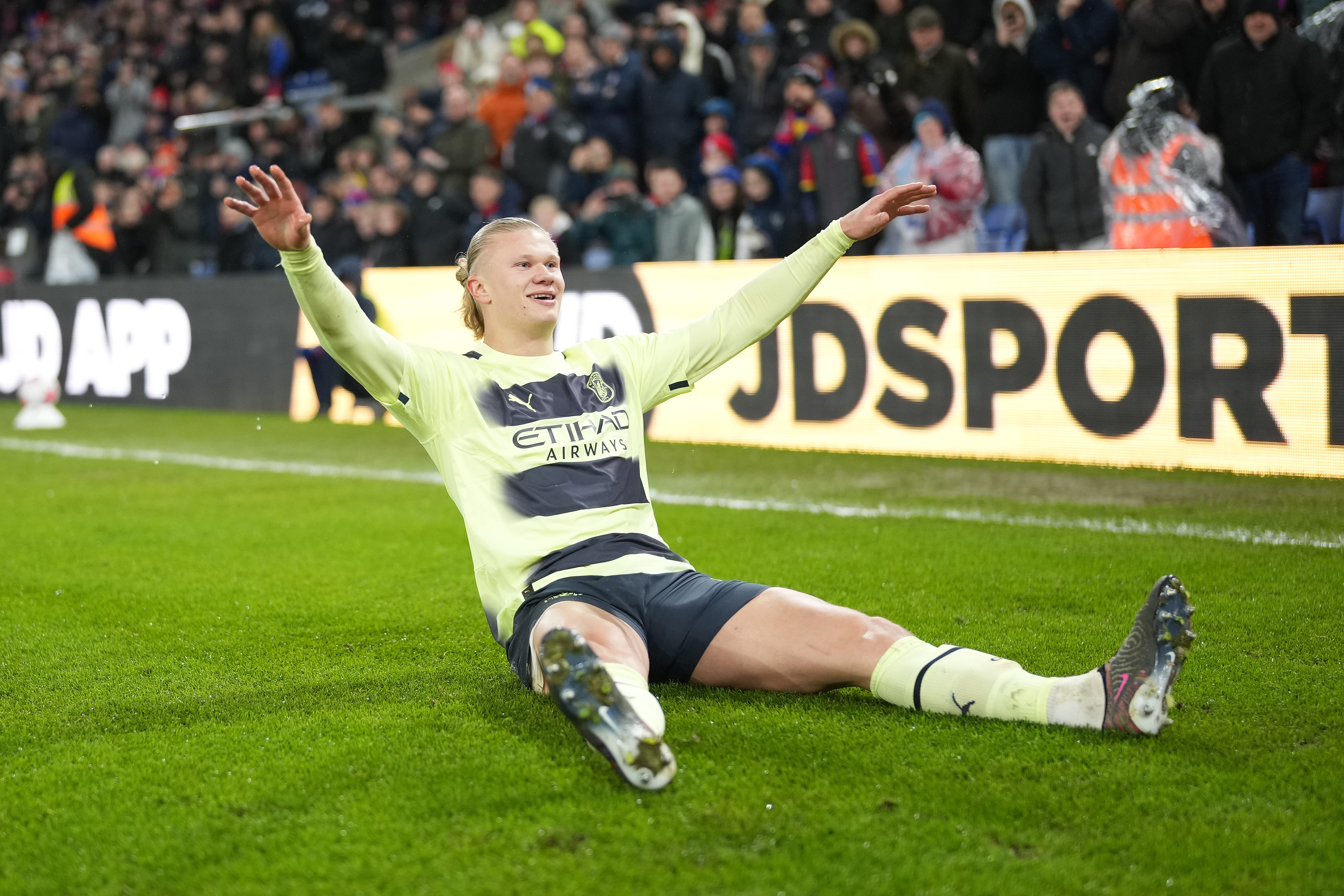 Manchester City x Crystal Palace: tempo real e onde assistir ao jogo pela  Premier League