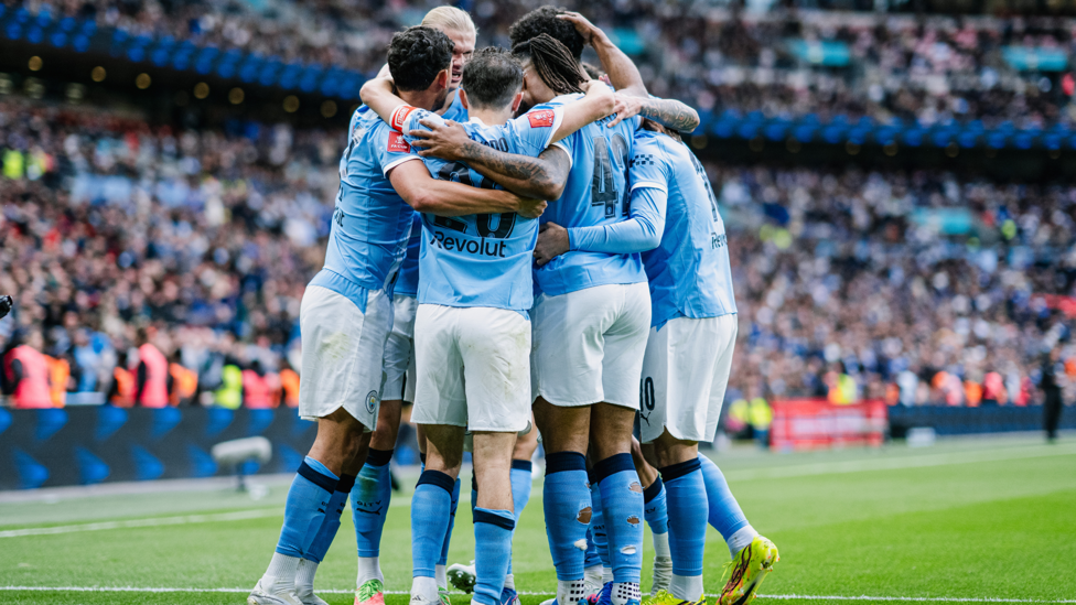 GROUP HUG : Loving it!